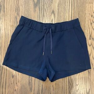 Lululemon On The Fly Shorts size 8 navy *woven